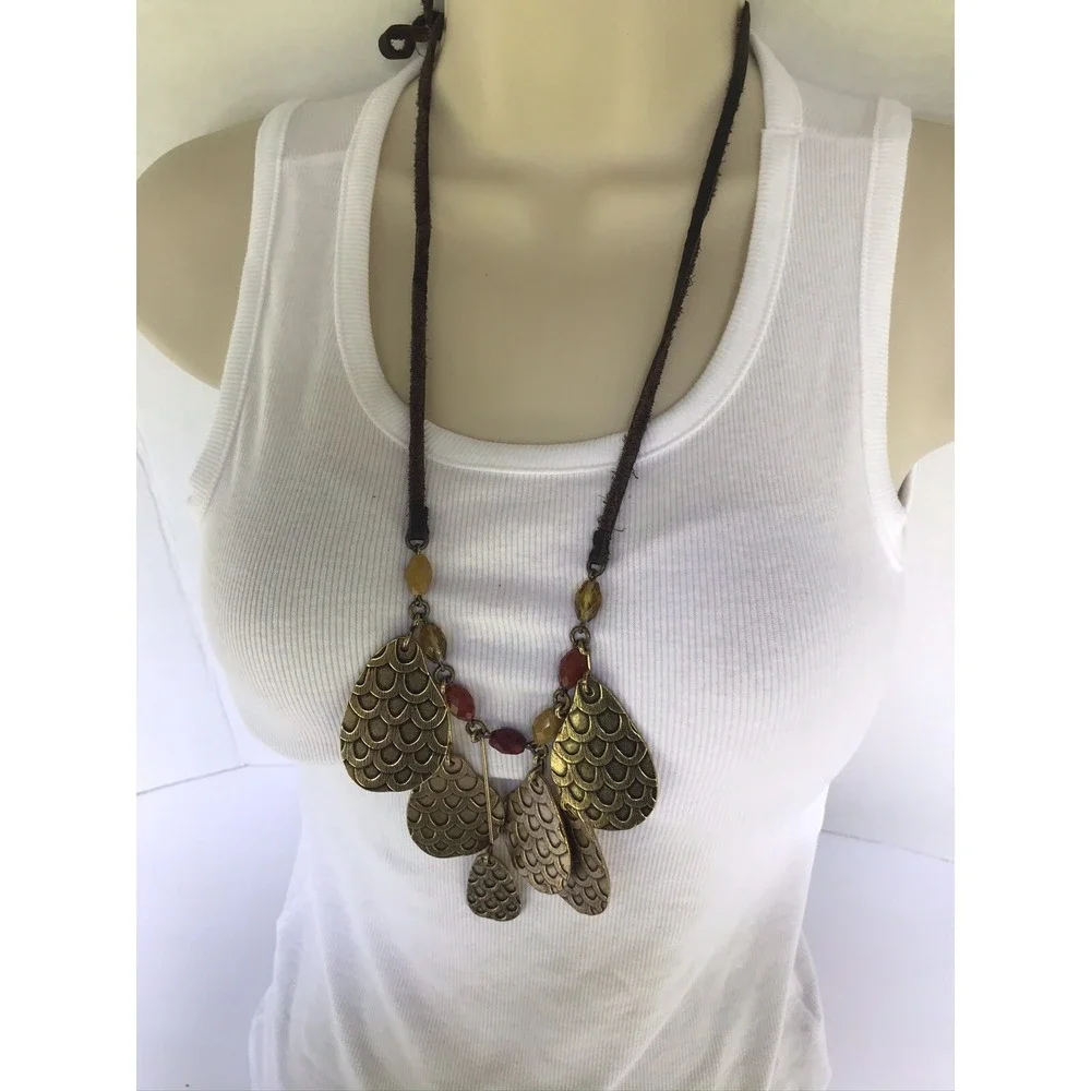 Unique Spectrum necklace brass
